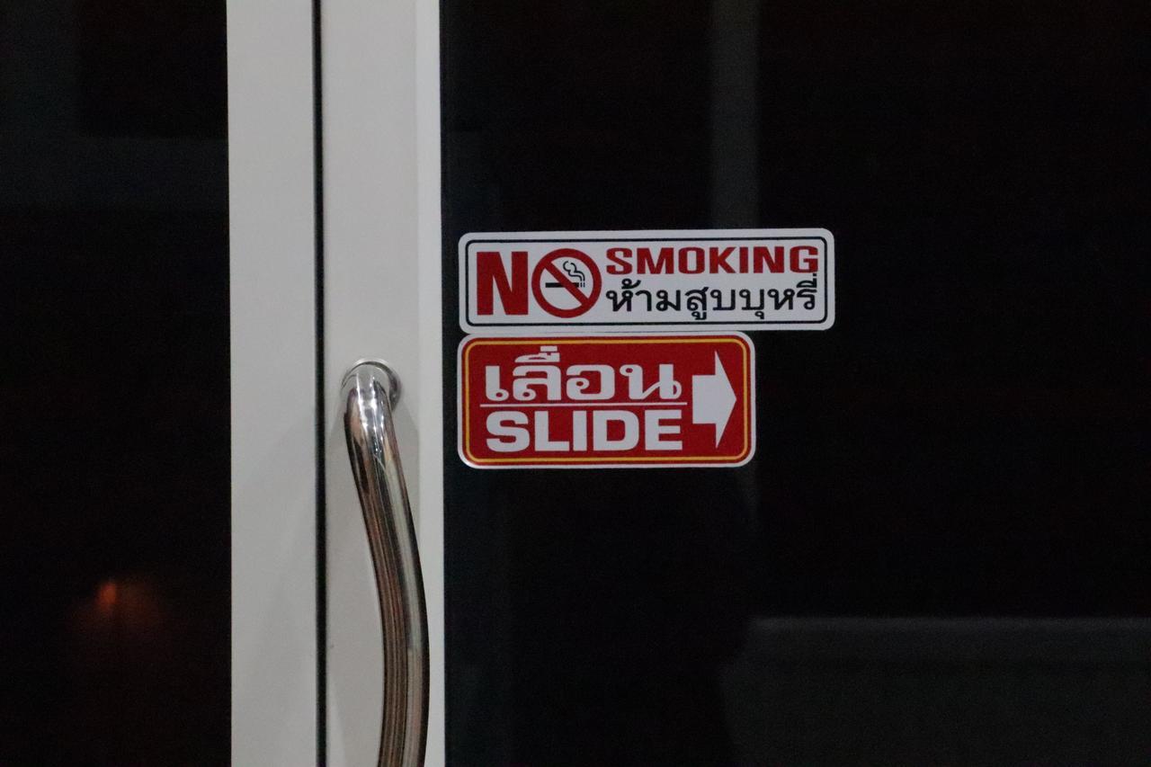 Ama Hostel Bangkok Exterior foto